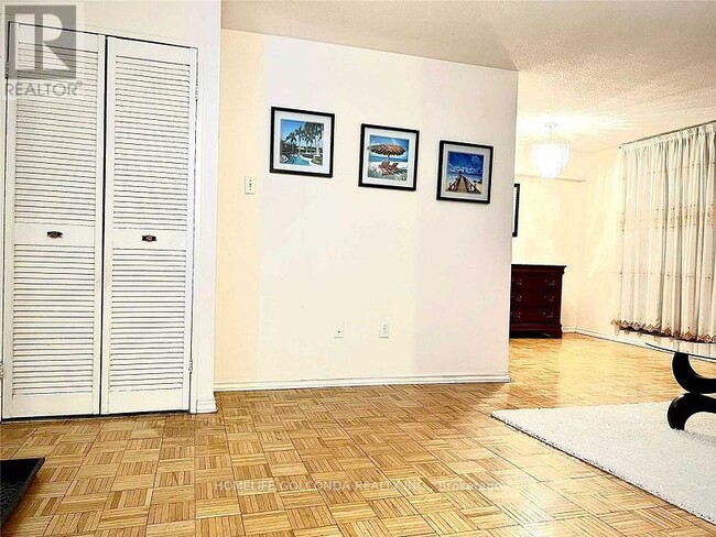 Building Photo - 2721 Victoria Park Ave