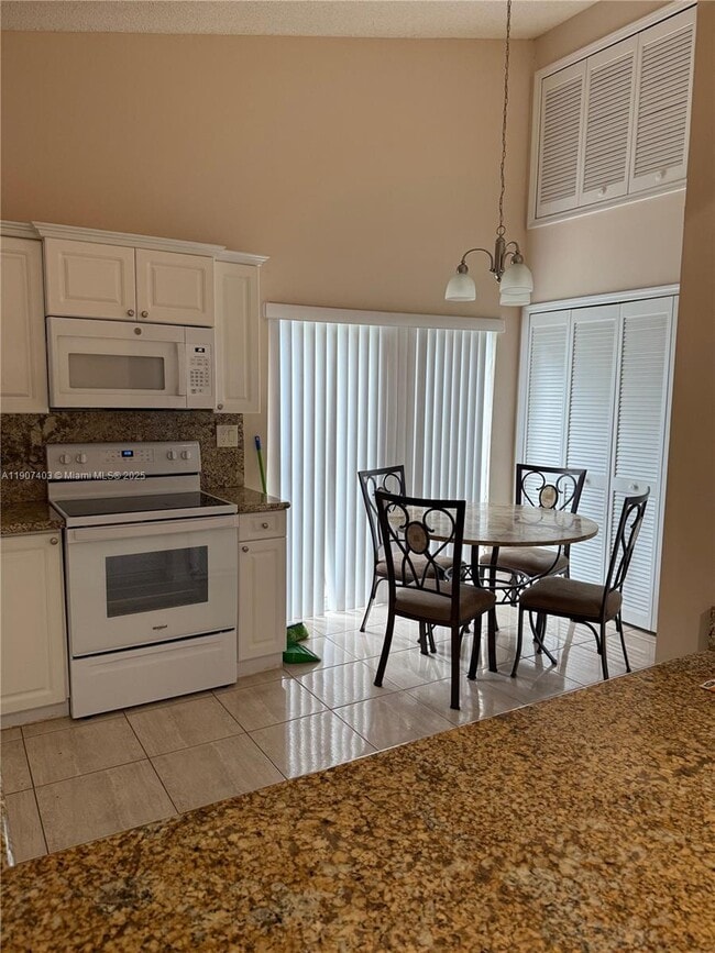 Foto del edificio - 14248 SW 91st St