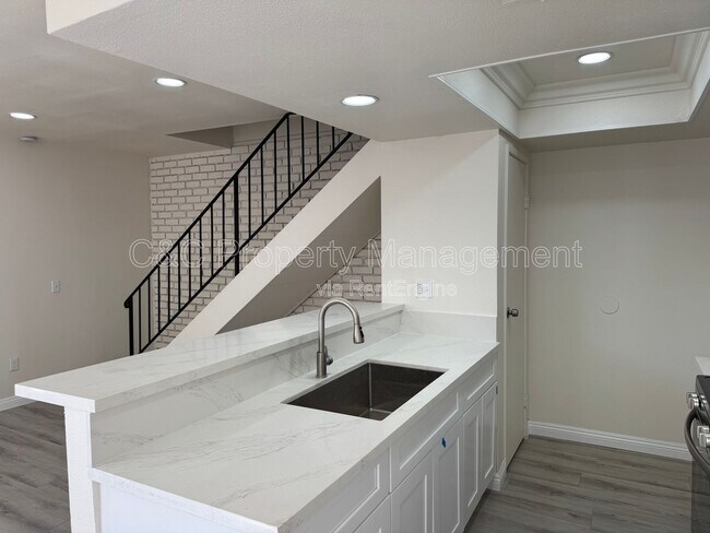 Foto del edificio - 3479 20th St