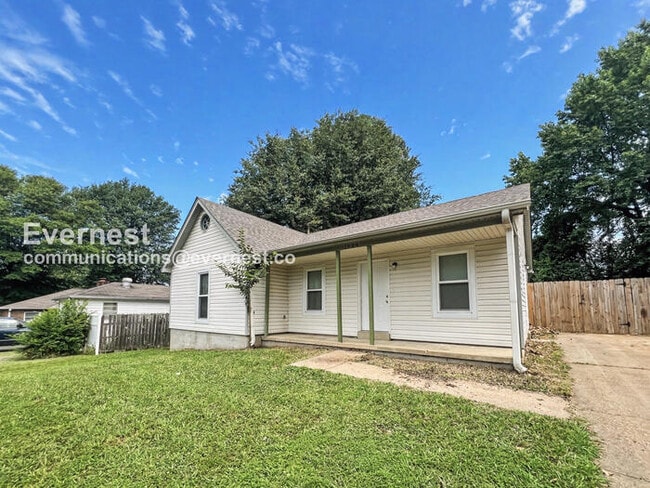 Limited Time Special Offer / 3 Bed, 2 Bath Home with Fenced Yard / Pet-Friendly / Coming Soon! - Limited Time Special Offer / 3 Bed, 2 Bath Home with Fenced Yard / Pet-Friendly / Coming Soon!