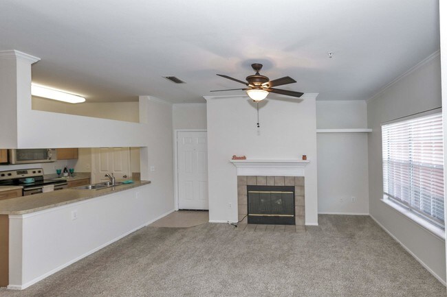 Building Photo - 160 Veracruz Dr