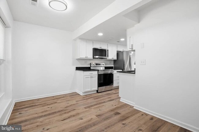 Foto del edificio - 335 Charred Oak Ct
