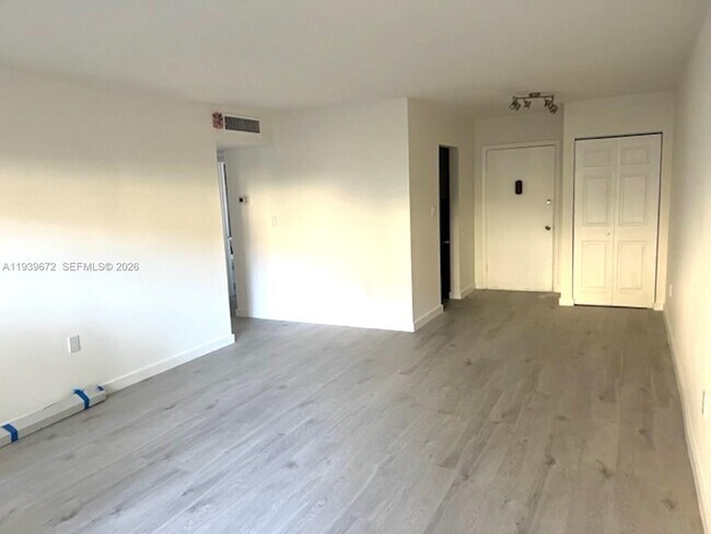 Foto del edificio - 13710 SW 90th Ave