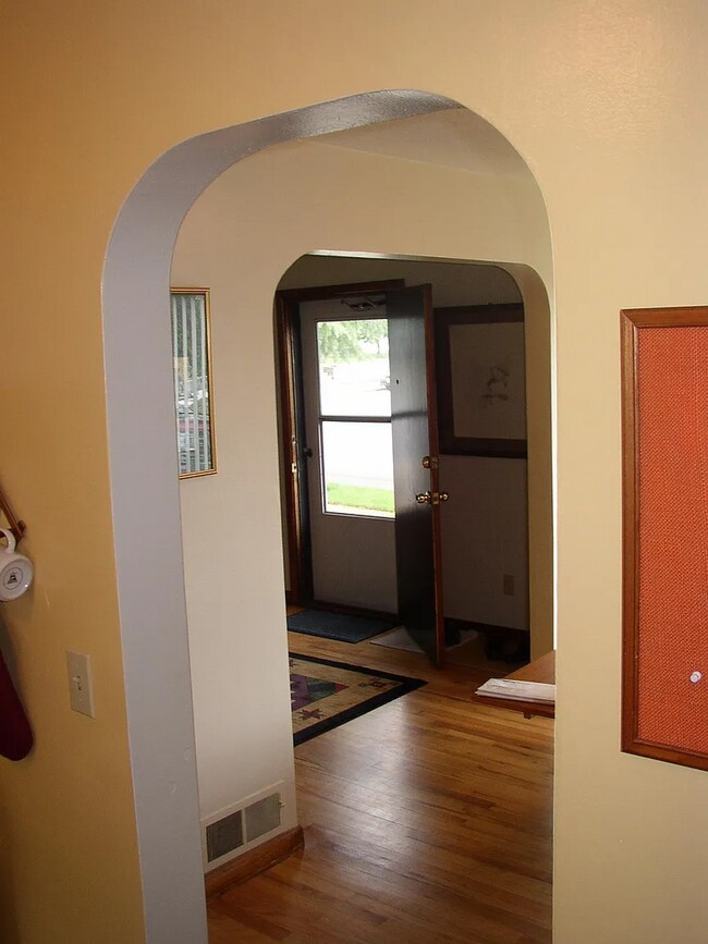 Foto del edificio - 7808 SE Pine St