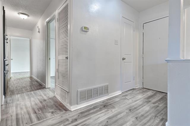 Building Photo - 1505 W Lamar Blvd