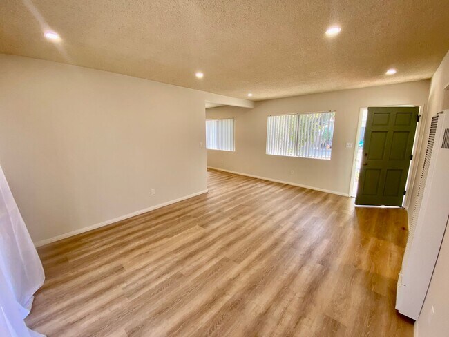 Building Photo - Rindge Lane