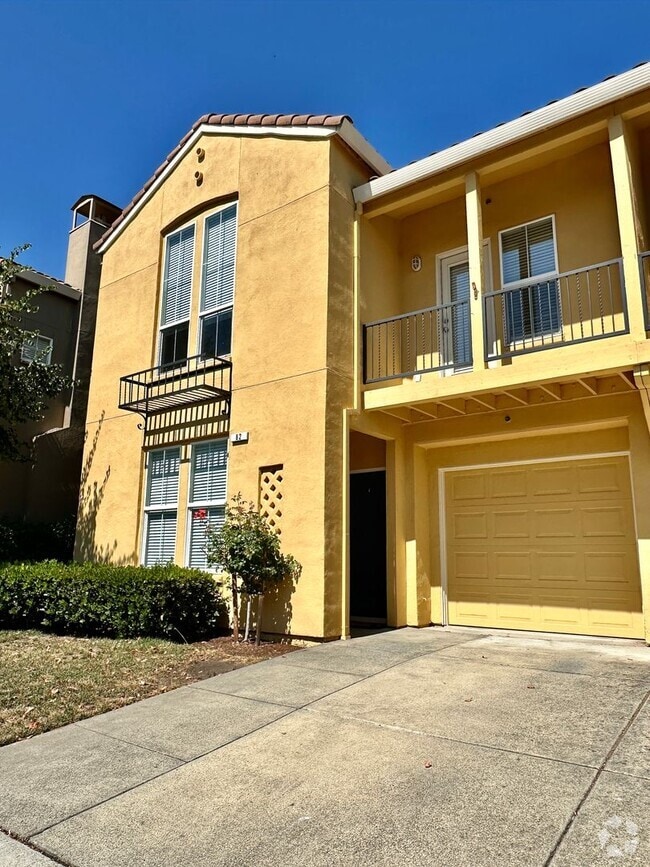 Building Photo - 82 Gann Way