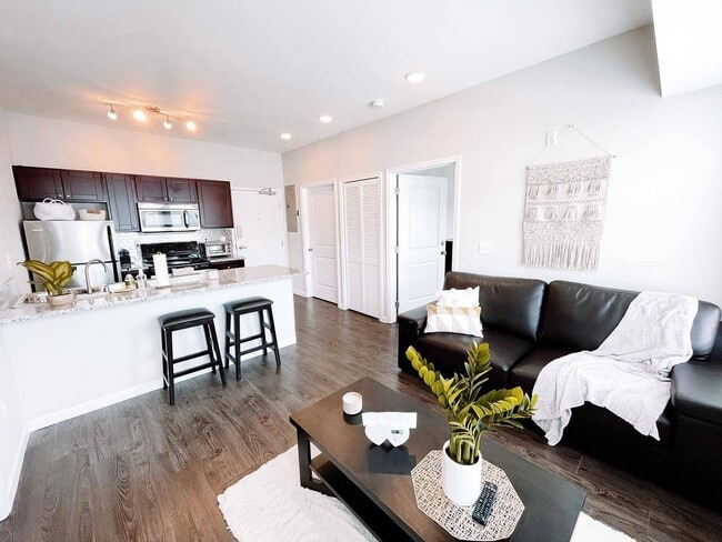 Fully-Furnished Apartment - The Ridge Apartments