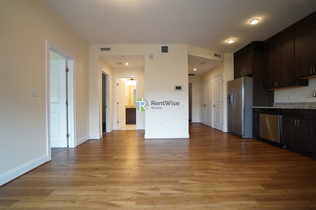 Building Photo - 315 Broadway