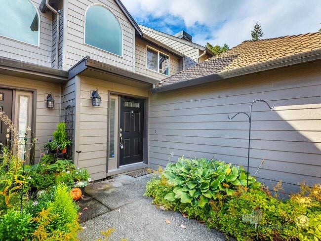 Photo - STUNNING 2 BEDROOM AND 2.5 BATHROOM Townhome