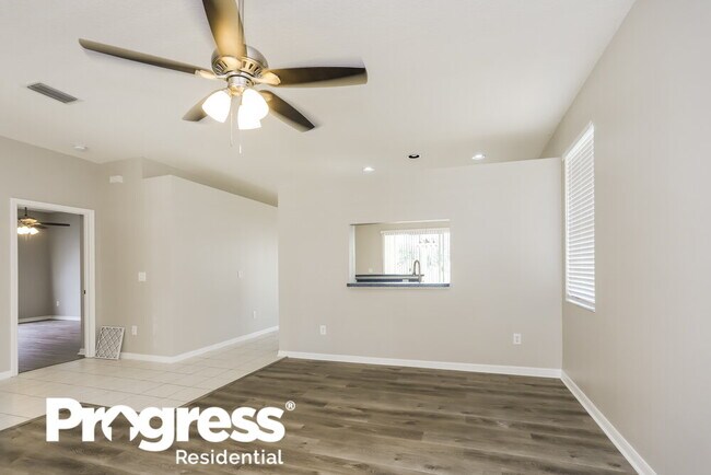 Building Photo - 10841 Newbridge Dr