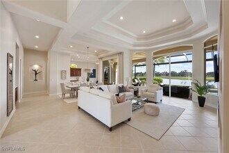 Building Photo - 8950 Shenendoah Cir