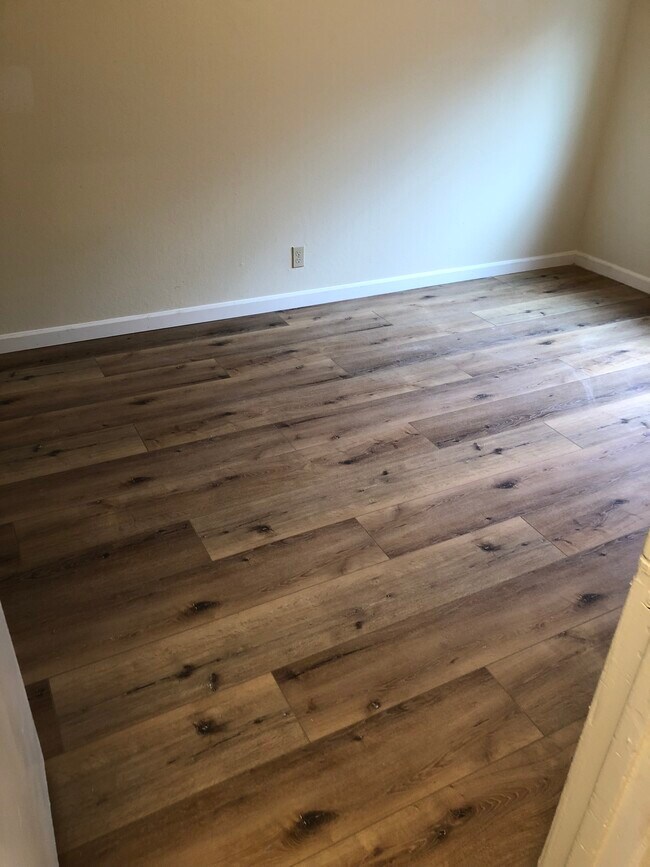 Foto del edificio - 1501 Broadway Ave