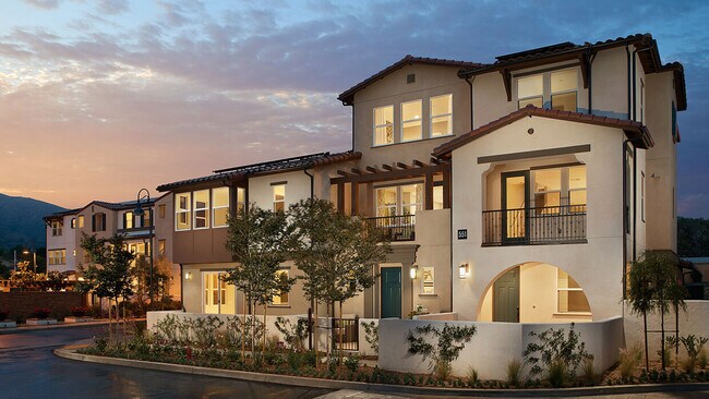 Building Photo - 537 W Foothill Blvd