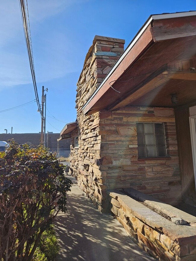 Foto del edificio - 316-317 S Vincent Ct