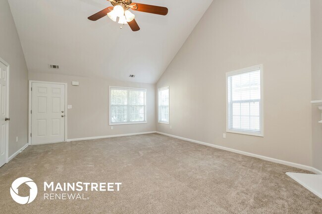 Foto del edificio - 7075 Mahonia Pl