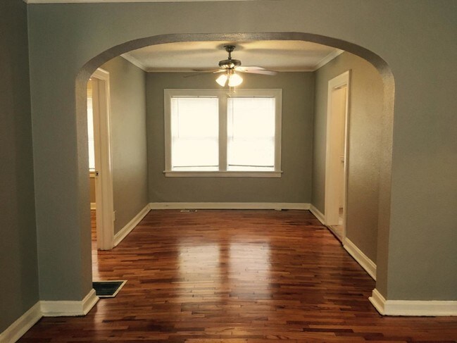 Foto del edificio - 4509 Roanoke Pkwy