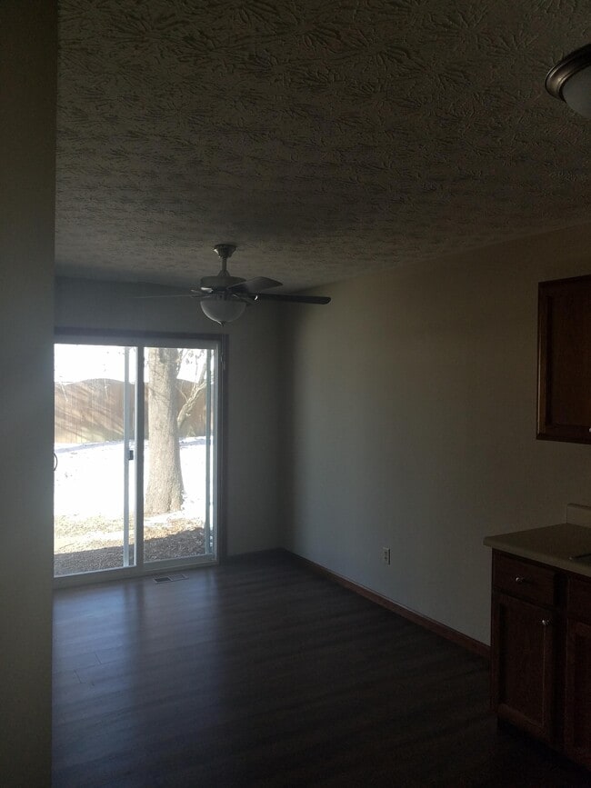 Foto del edificio - 1217 Woodbridge St