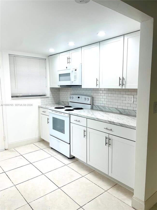 Foto del edificio - 11840 NE 19th Dr