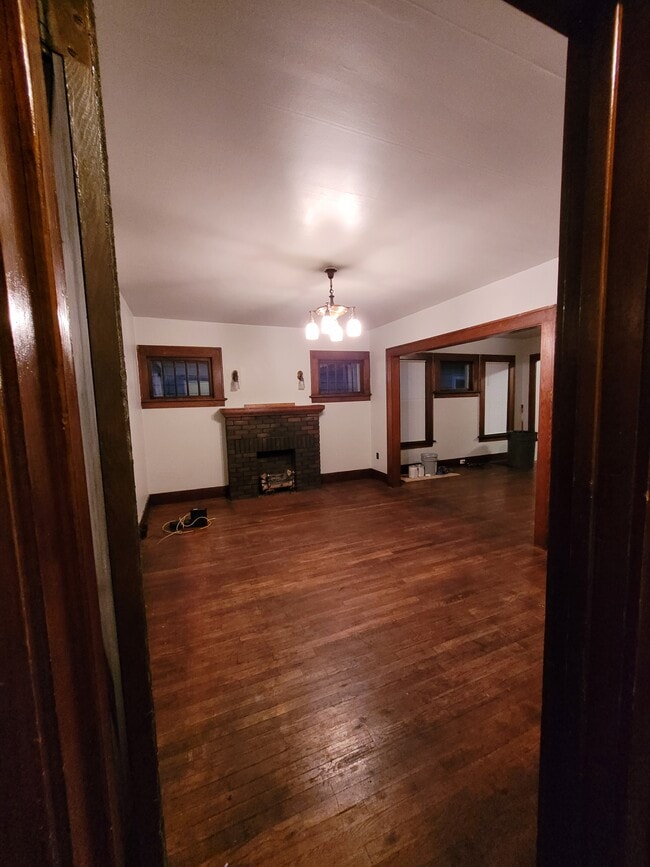 Foto del edificio - 521 E 5th St