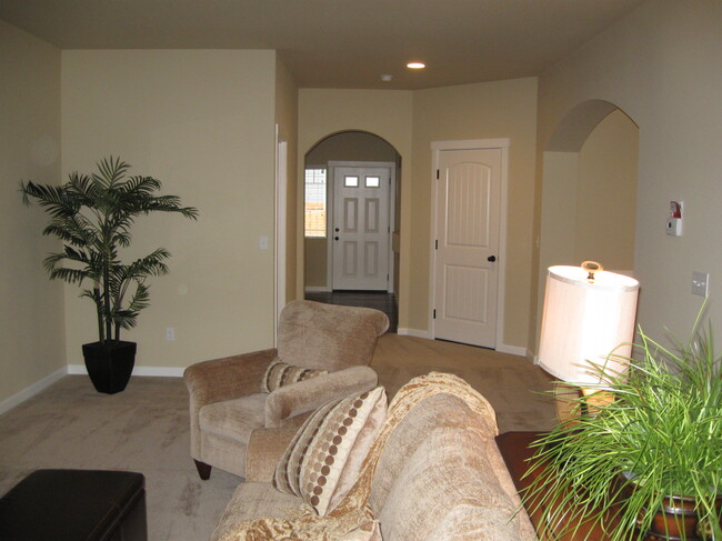 Living Room to Foyer - 11411 129th St E