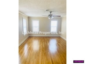 Building Photo - 314 S Walker St