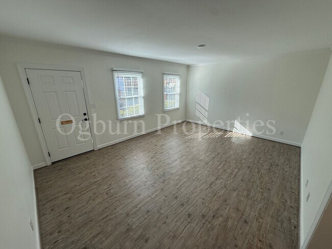 Building Photo - 321 Hanover Arms Ct