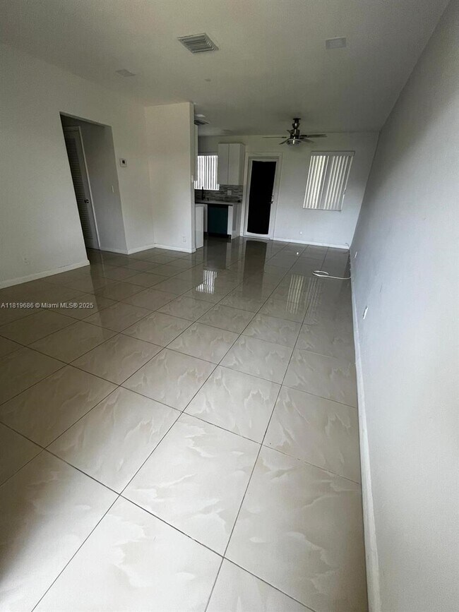 Foto del edificio - 2461 Polk St