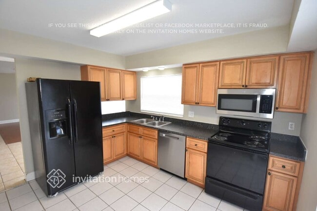 Building Photo - 10305 Fernbrook Ln