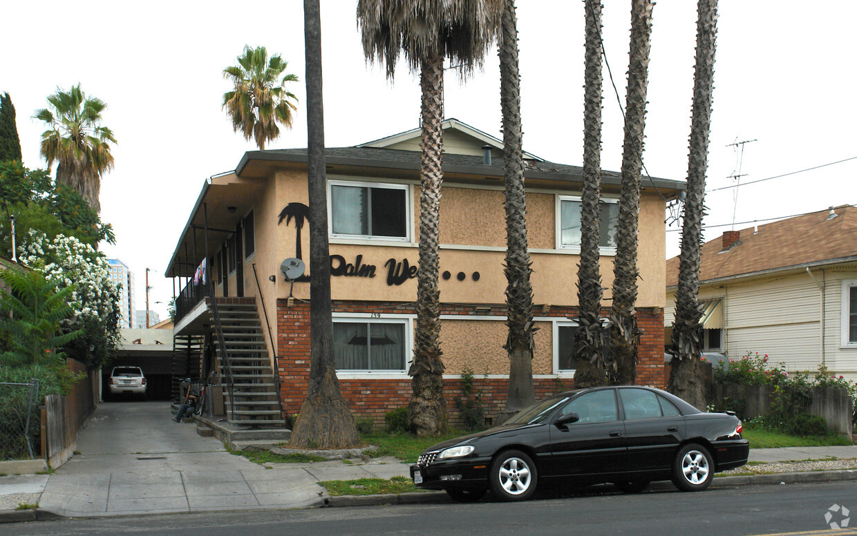 Primary Photo - Palm West