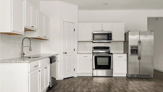 Foto del edificio - 1063 Sleepy Hollow Ln
