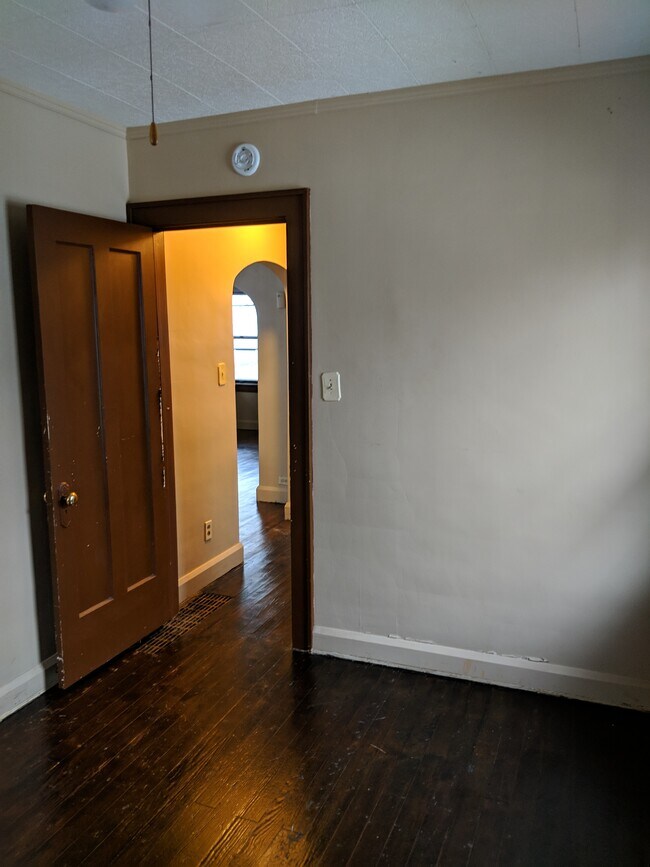 Foto del edificio - 2221 Gross Ave NE