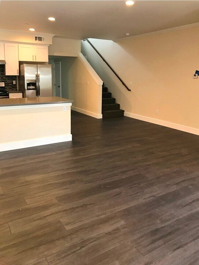 Foto del edificio - 1964 Main St