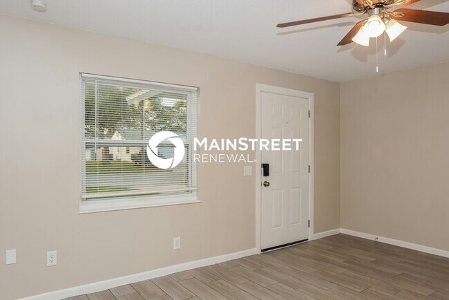 Foto del edificio - 3 Bedroom Pet-Friendly Home in Melbourne, FL with Main Street Renewal