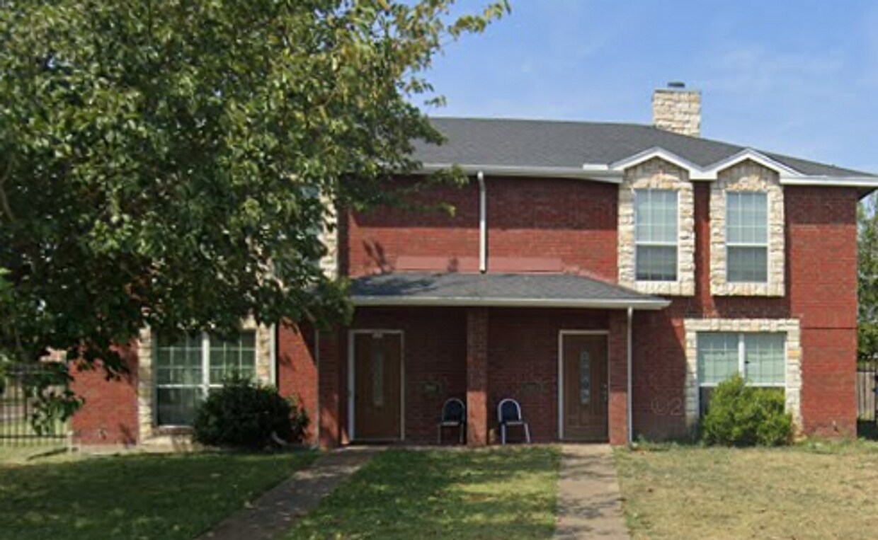 Primary Photo - 2903-2905 Tanglewood drive