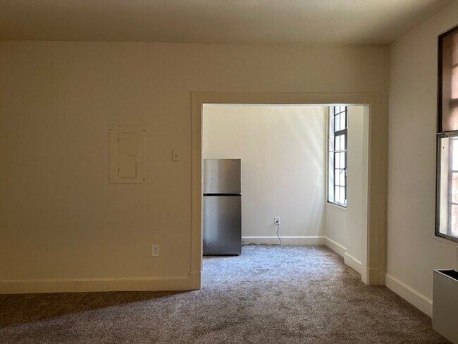 Foto del edificio - 3rd Floor Harrisburg School District 1 Bed...