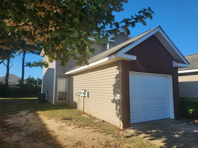 Foto del edificio - 14 Pine Meadows Cir