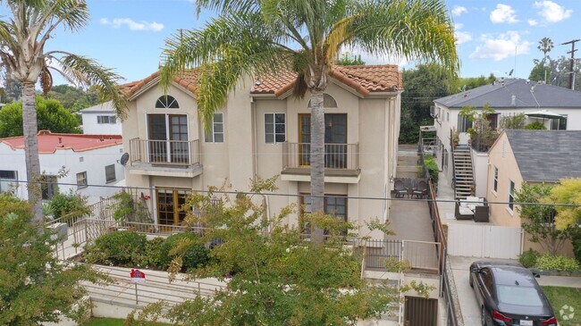 Building Photo - Trousdale Apartments