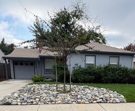 Building Photo - 5400 Aileen Way