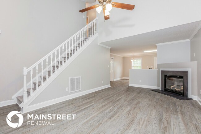 Foto del edificio - 2016 Spring Creek Dr