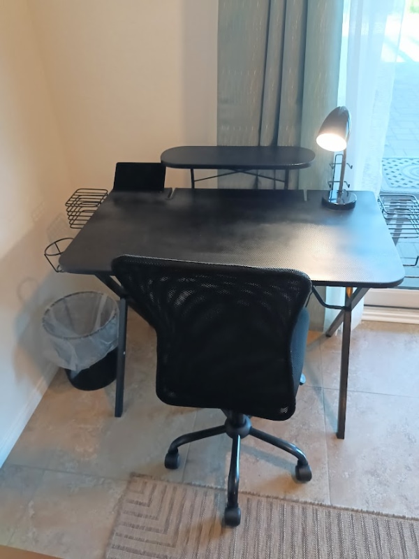 Building Photo - 1620 1/4 York Dr