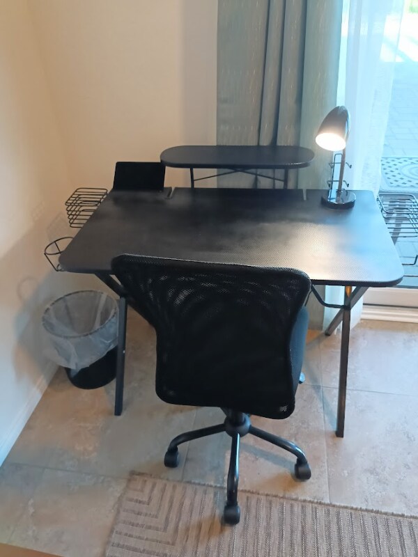 Foto del edificio - 1620 1/4 York Dr