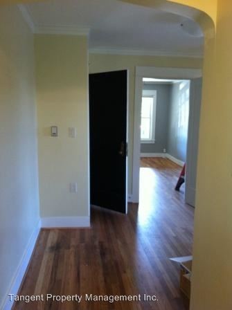 Building Photo - 2361 SE 60th Ave
