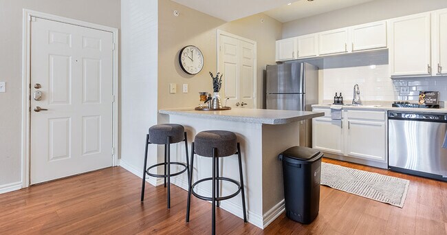 Foto del edificio - Bristol Place Apartment Homes