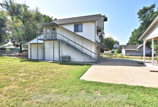 Foto del edificio - 1317 N 1st St