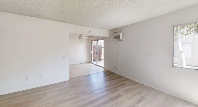 Foto del edificio - 14702 Plaza Dr
