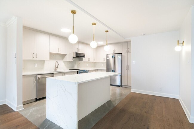 Photo du bâtiment - 3455 Drummond St