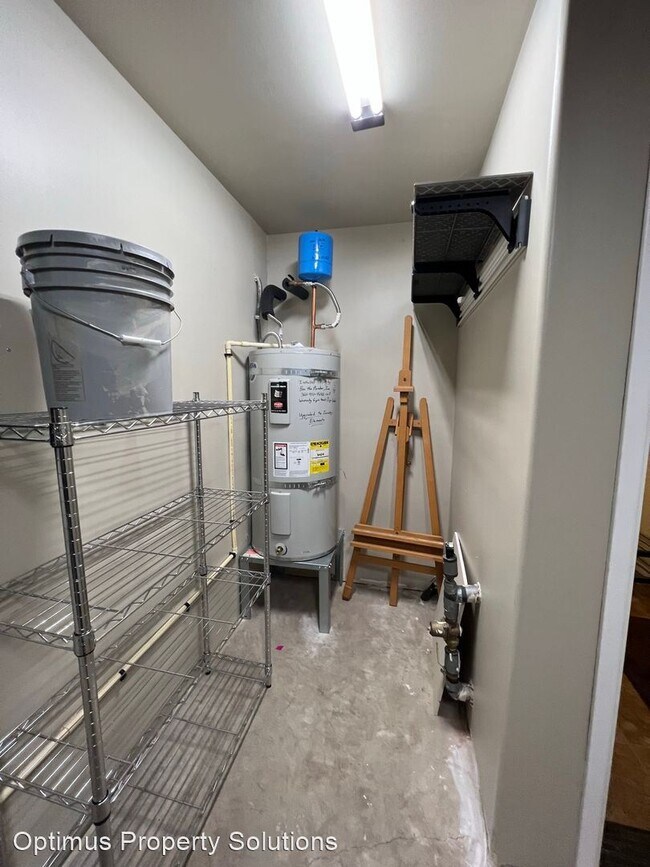 Foto del edificio - 2 br, 2 bath House - 375 Tremont Ave Unit ...