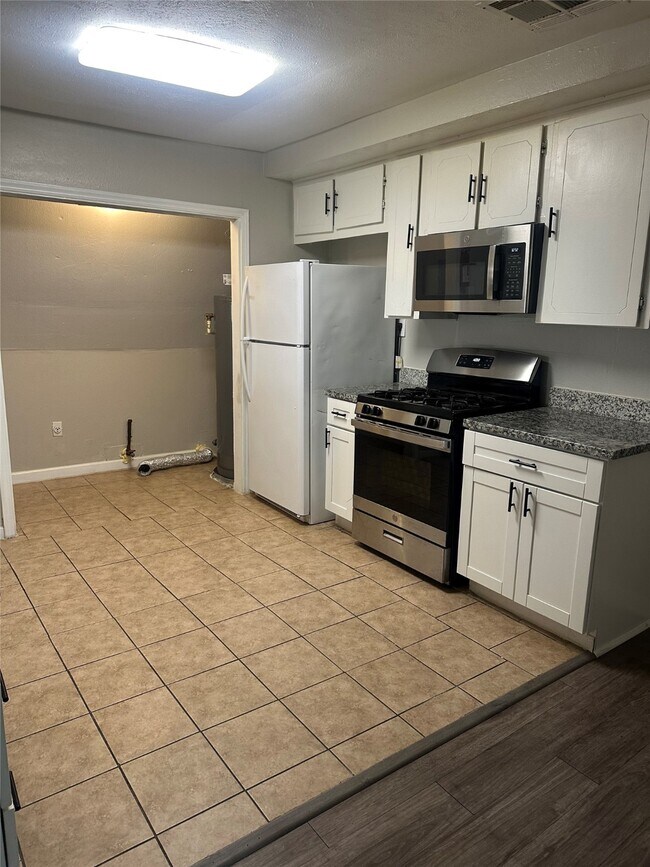Foto del edificio - 3208 Scotch Moss Ln