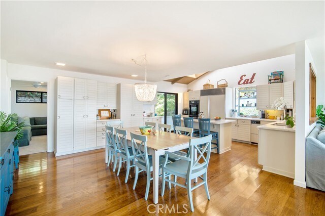 Building Photo - 19 No Vista De La Luna